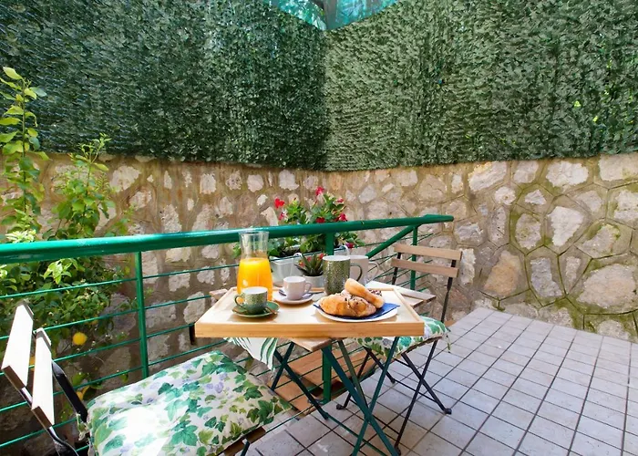 Millie's Place 3* Sorrento