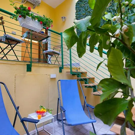 Millie's Place בית הארחה